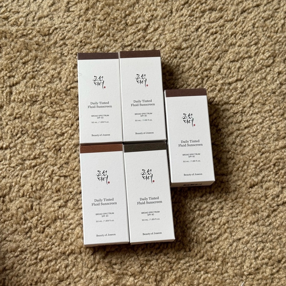 BUNDLE DAILY TINTED FLUID SUNSCREEN • ALL BRANDNEW and SEALED • KBEAUTY BRAND